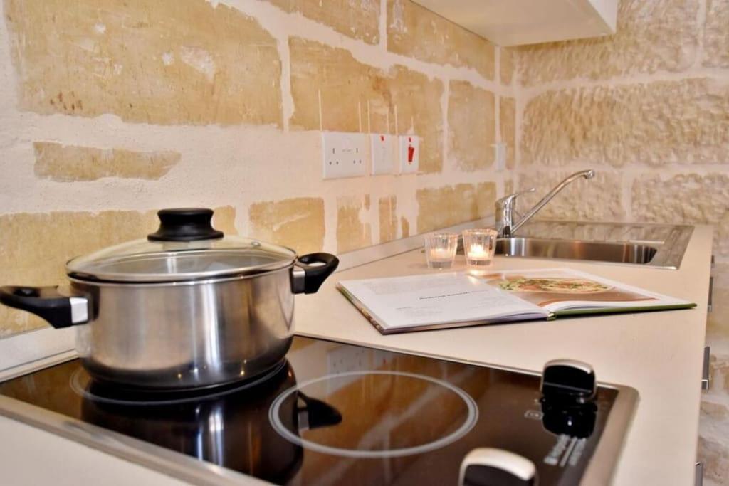 Vallettastay - Lucky Star One Bedroom Apartment 201 المظهر الخارجي الصورة